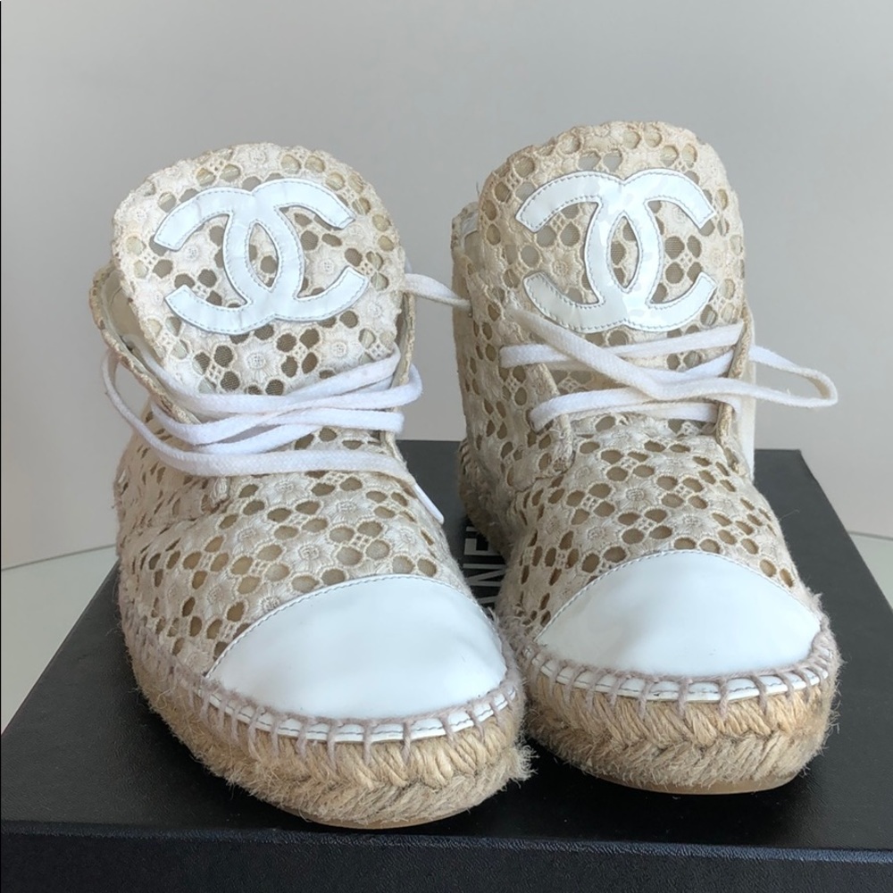 COPY - CHANEL White Espadrilles. Size 38